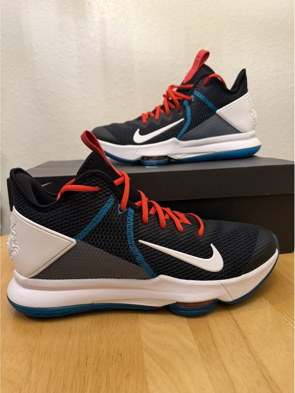 Nike LeBron Witness IV Size 13 Black/Iron Grey BV7427-003 Basketball Shoes NEW